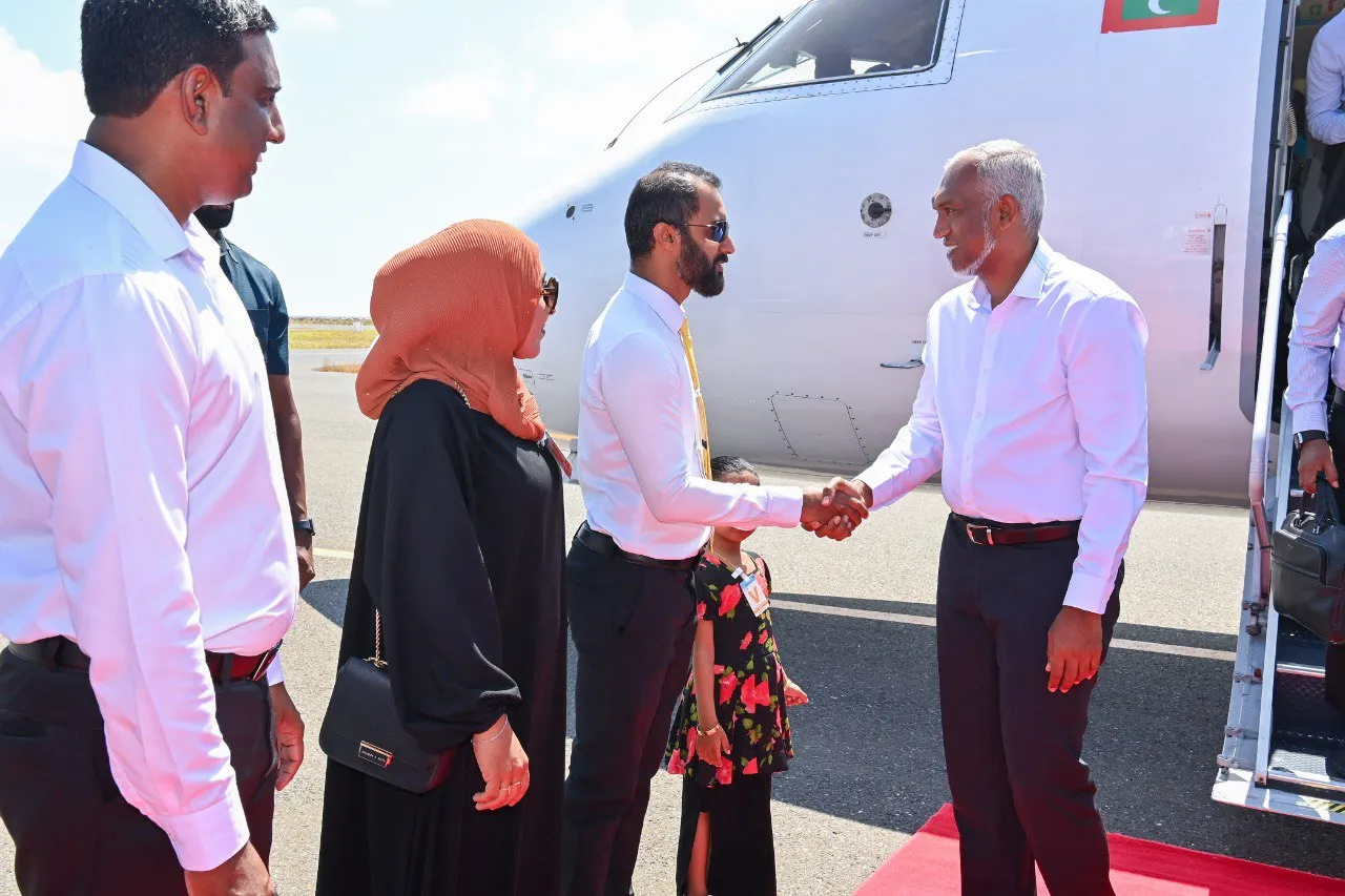 ރައީސް ޑރ.މުހައްމަދު މުއިއްޒު ހޯރަފުށްޓަށް ވަޑައިގަތުން