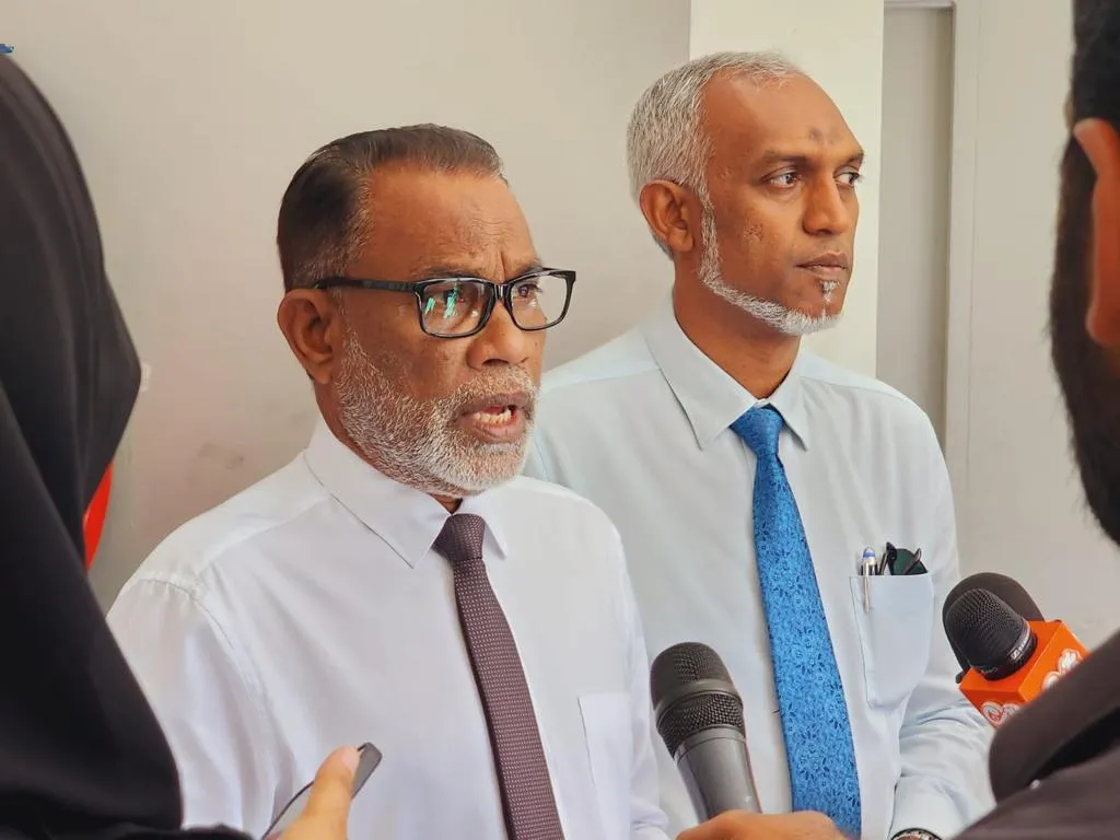 އީސީއިން ރައީސް ޔާމީންގެ ކެންޑިޑެސީ ބަލައިނުގެންފިނަމަ ސްޕްރީމް ކޯޓަށް ވެސް ދާނަން: ޢަބްދުއްރަޙީމް