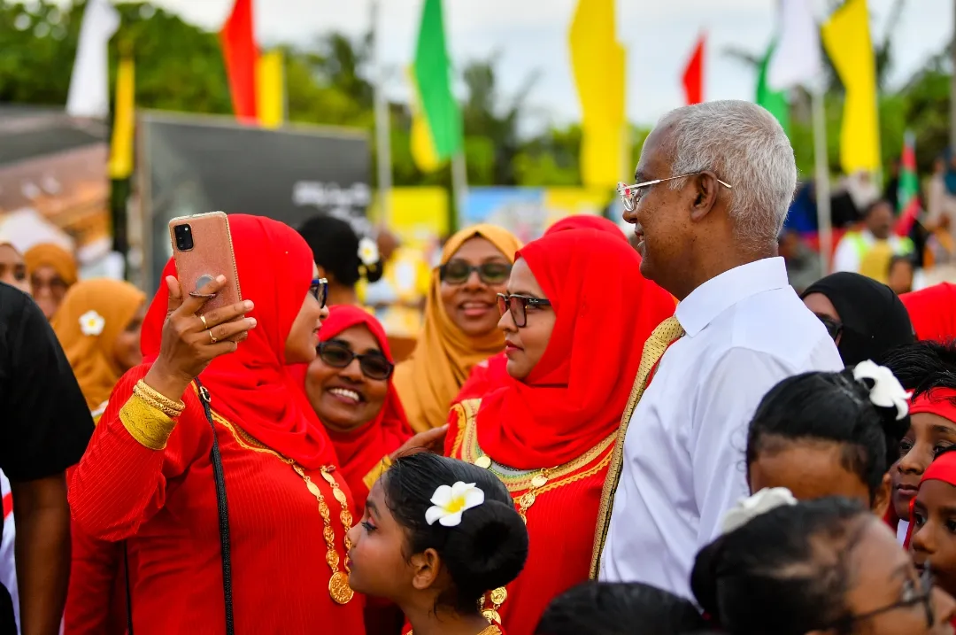 މި ސަރުކާރުން ހިންގާ ހުރިހާ މަޝްރޫޢެއްގައިވެސް ރައްޔިތުން އެދޭ ގޮތަށް އިސްކަންދޭނެ: ރައީސް ޞާލިޙް