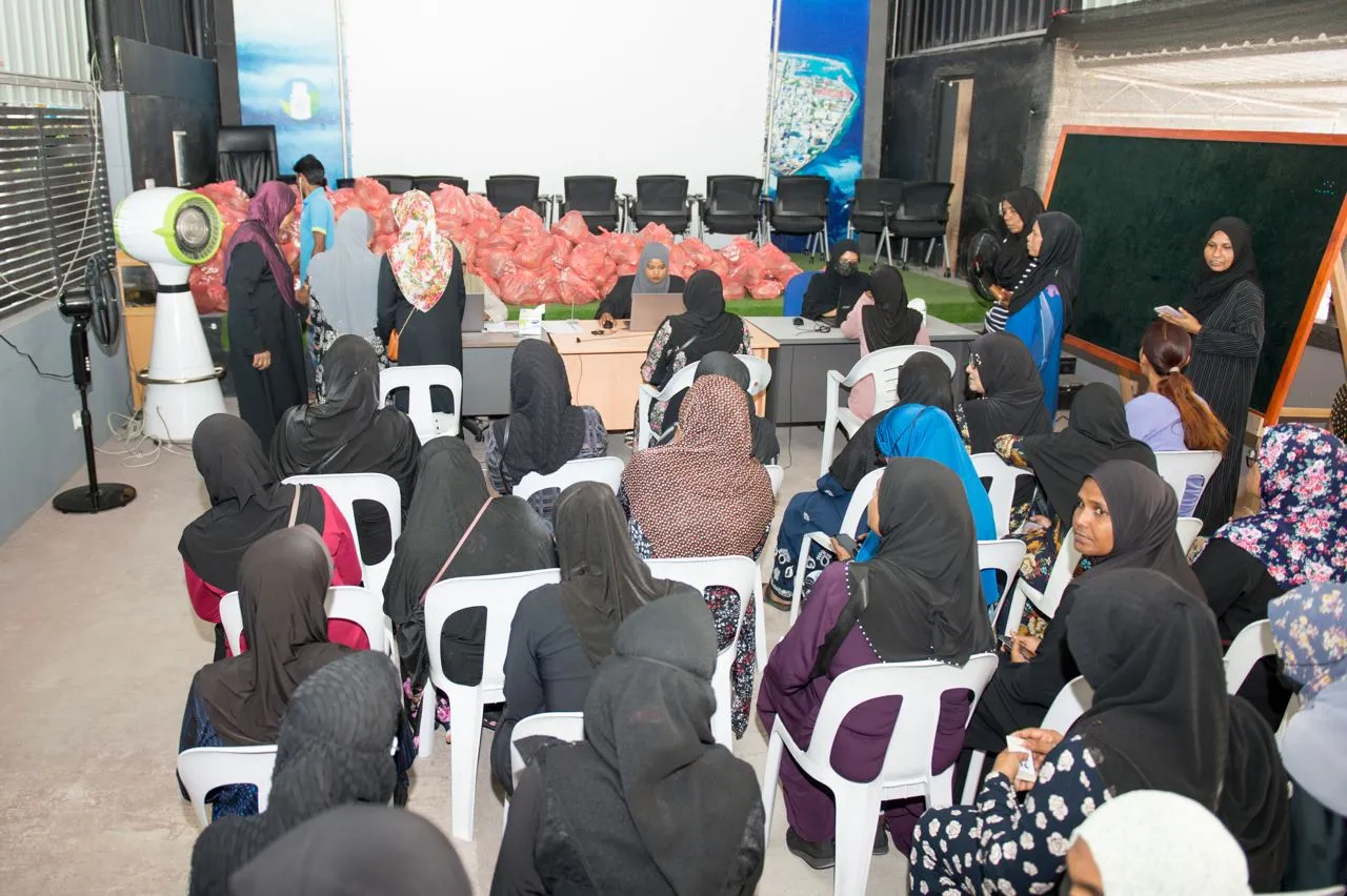 ފުރަތަމަ ދުވަހު 400 އަށްވުރެ ގިނަ ކާށި މާލެ ސިޓީ ކައުންސިލުން ބަހައިފި