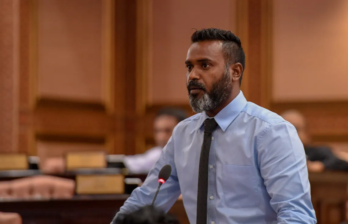 އެމްޑީޕީގެ އިސްވެރިން ގެންދަވަނީ އިންޑިއާ އާއި ގުޅިގެން ޖަރީމާ ހިންގުމަށް މަސައްކަތް ކުރަމުން: ޝަހީމް