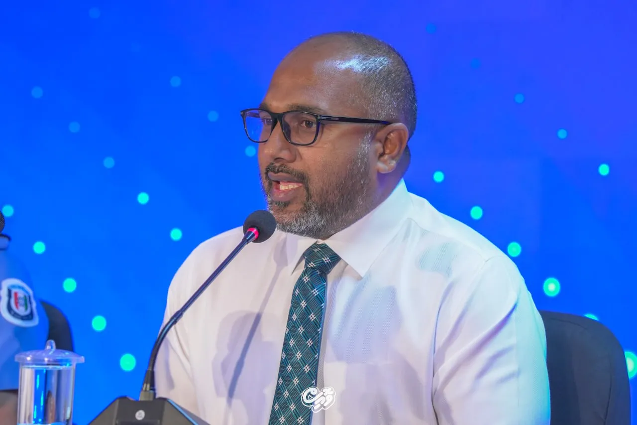 "ހޯޕް އައިލެންޑް" ގެ މަސައްކަތް މިއަހަރު ނިމުމުގެ ކުރިން ފަށަން މިދަނީ މަސައްކަތްކުރަމުން: ވަޒީރު އިހުސާން