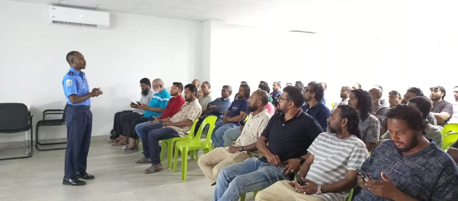 ފުލުހުން ކުރިއަށްގެންދިޔަ ޕްރޮގްރާމުގެ ތެރެއިން..