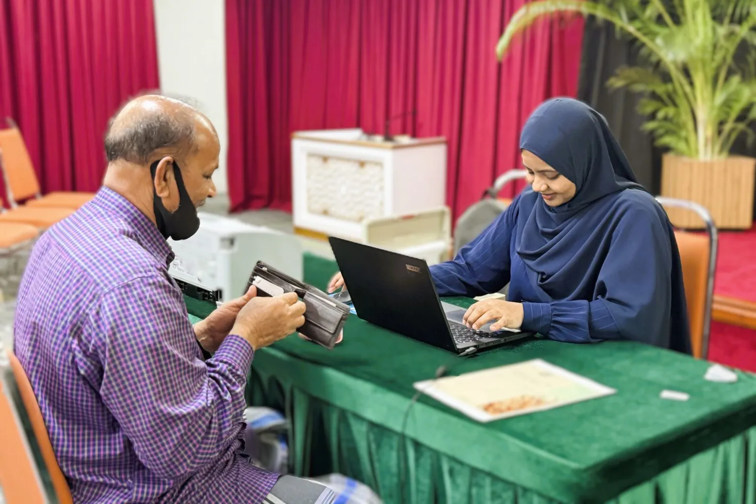 Zakat collection counter (Photo/Zakat House)