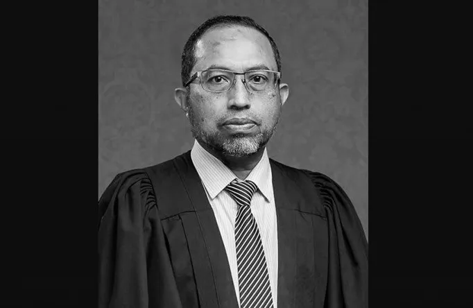 ޖަސްޓިސް (ރިޓަޔަރޑް) އަލްއުސްތާޛު ޝުޢައިބު ޙުސައިން ޒަކަރިއްޔާ