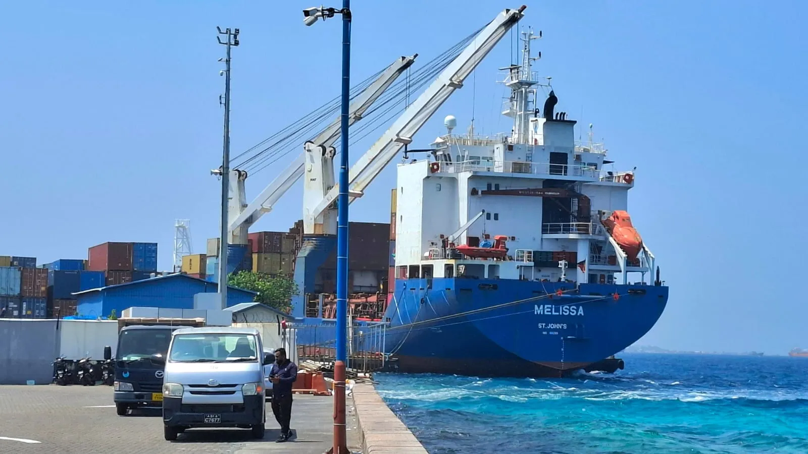 އަވަހަށް ހަލާކުވާ ތަކެތި ކްލިއާކުރަން މާލޭ ޕޯޓުގައި 3 ހާސް އަކަފޫޓުގެ ޝެޑެއް ހާއްސަކޮށްފި