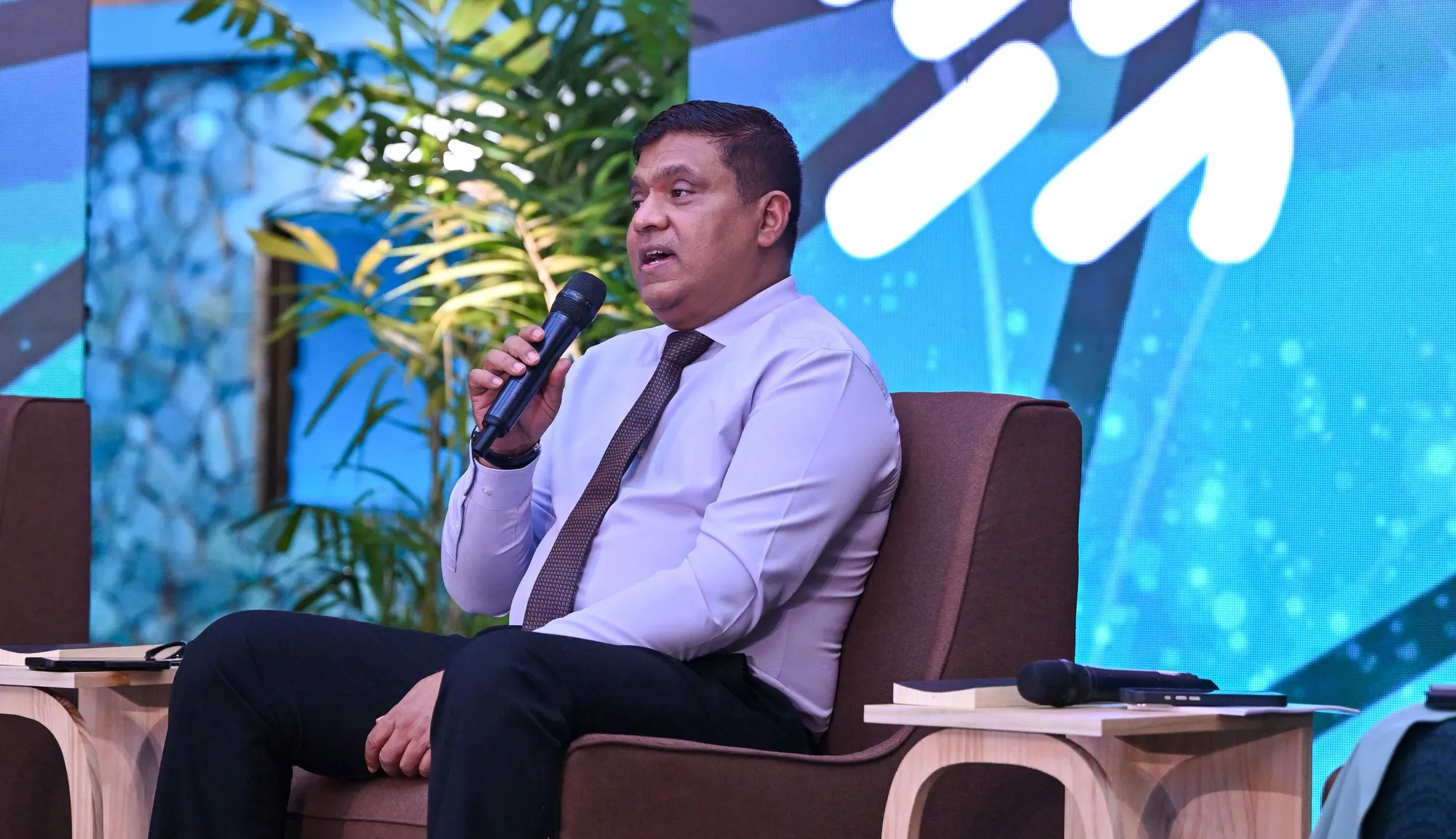އަންނަ މަހު ވިލިނގިލީގައި އެއާޕޯޓު އެޅުމުގެ މަސައްކަތް ފެށޭނެ: މިނިސްޓަރު އަމީން