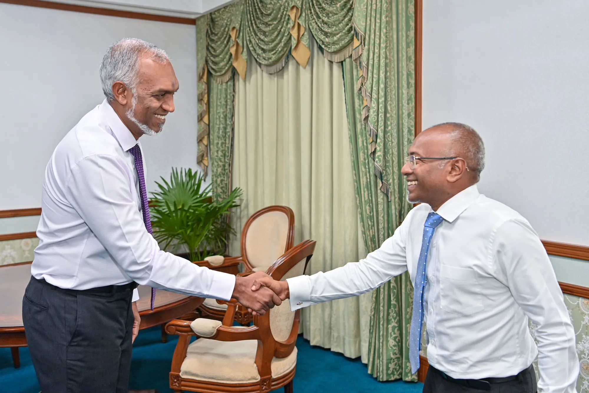 ރައީސް ޑރ. މުޢިއްޒުއާއި ޑިމޮކްރެޓްސްގެ ރައީސް ހަސަން ލަތީފު ބައްދަލުކުރައްވައިފި