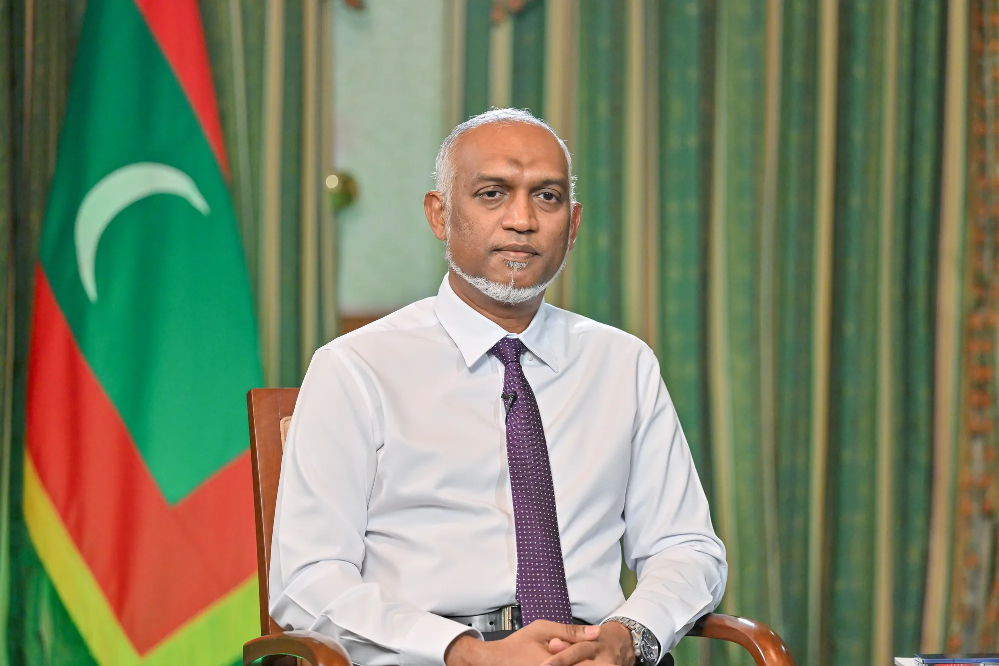 ރައީސުލްޖުމްހޫރިއްޔާ ޑރ. މުޙައްމަދު މުޢިއްޒު