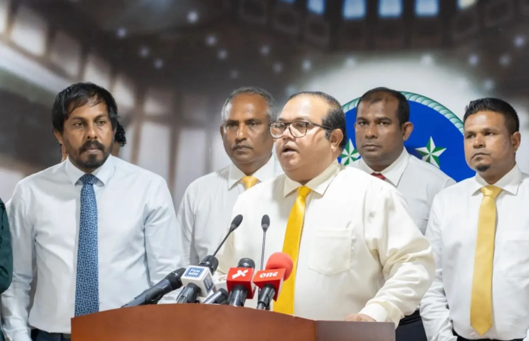ނަޝީދު ވަކިކުރެވޭނެ ގޮތެއް ހޯދަން އެމްޑީޕީން ސުޕްރިމް ކޯޓަށް!