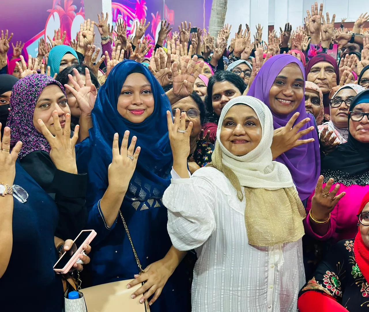 މެޑަމް ފާތުންގެ ޒިޔާރަތް: ޕީޕީއެމް ލަޝްކަރުގެ ކަނބަލުންނަށް މިރޭ ވީ ހާއްސަ ރެއަކަށް!