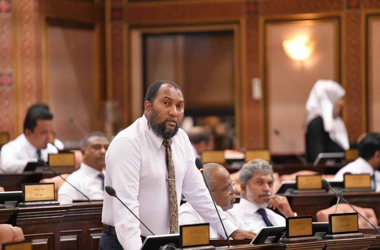 “އެމްޑީޕީއަށް މަޖިލީހުގެ މެޖޯރިޓީ ދިނީމަ، އިނާމެއްގެ ގޮތުން އައްޑޫއަށް ލިބުނީ، 6ގަޑިއިރަށް ކަރަންޓް ދިޔުން”