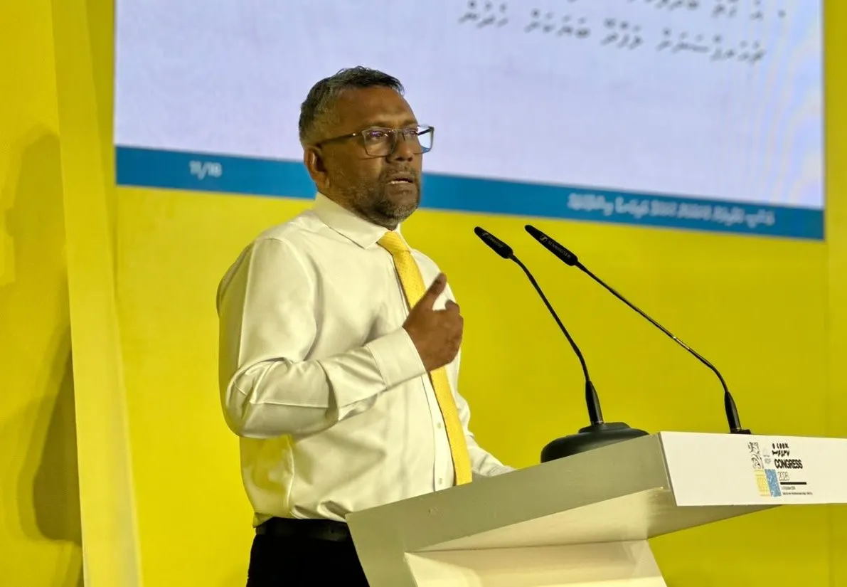 ކުރީ ސަރުކާރުގެ ސަބްމެރިން ކޭބަލް ޕްރޮޖެކްޓް ހުއްޓުވާލާފައި އޮތުމުން ފައްޔާޒު ފާޑުވިދާޅުވެއްޖެ