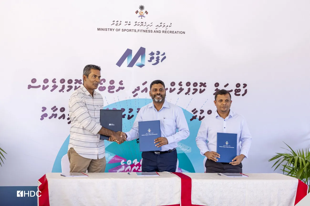 އެއްބަސްވުމުގައި ސޮއިކުރުމުގެ ރަސްމިއްޔާތުގެ ތެރެއިން / ފޮޓޯ: އެޗްޑީސީ