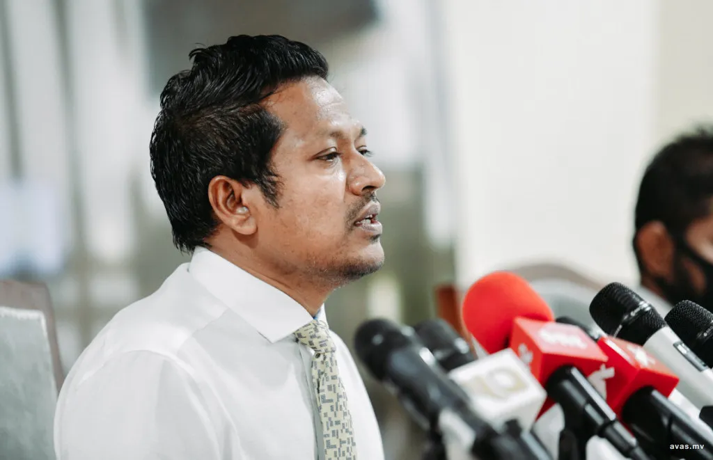 އެމްޑީޕީން ނިކުތީ އަސާސްތައް މުގުރާލާ މީހުން ގަނެވިއްކާ ޕާޓީއަކަށް ބަދަލުވީމަ: އިމްތިޔާޒް