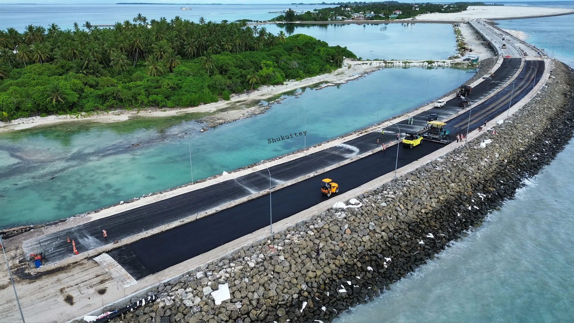 އައްޑޫސިޓީގައި ތަރައްޤީކުރި ހަންކެޑެ ބްރިޖް --- ފޮޓޯ: އައްޑޫލައިވް