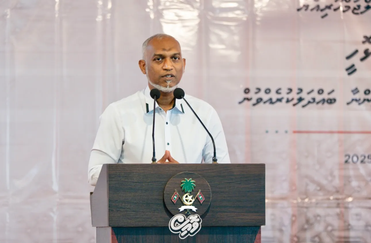 ރައީސް މުޢިއްޒު ޅޮހީގެ ރައްޔިތުންނާ ބައްދަލުކުރެއްވުން- ފޮޓޯ/ ވޮއިސް