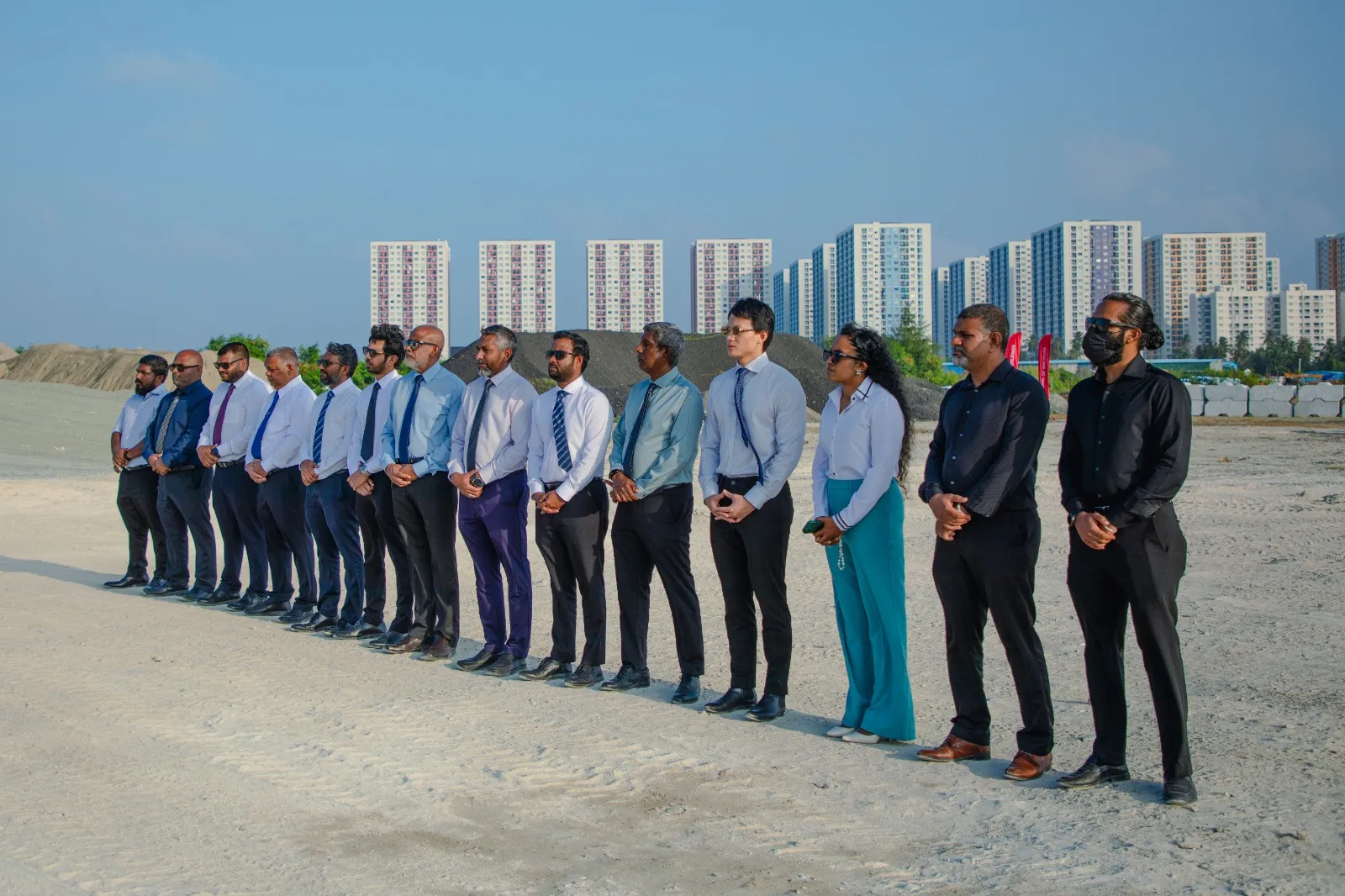 ބީއެމްއެލް އެފޯޑަބަލް ހޯމް ލީސިން ކުންފުނިން ގިނަ އަދަދެއްގެ ހައުސިން ޔުނިޓްތަކެއް އިމާރާ ތްކުރުމަށް ބޭރުގެ ބޮޑު ދެ ކުންފުންޏަކާ ހަވާލުކުރުން