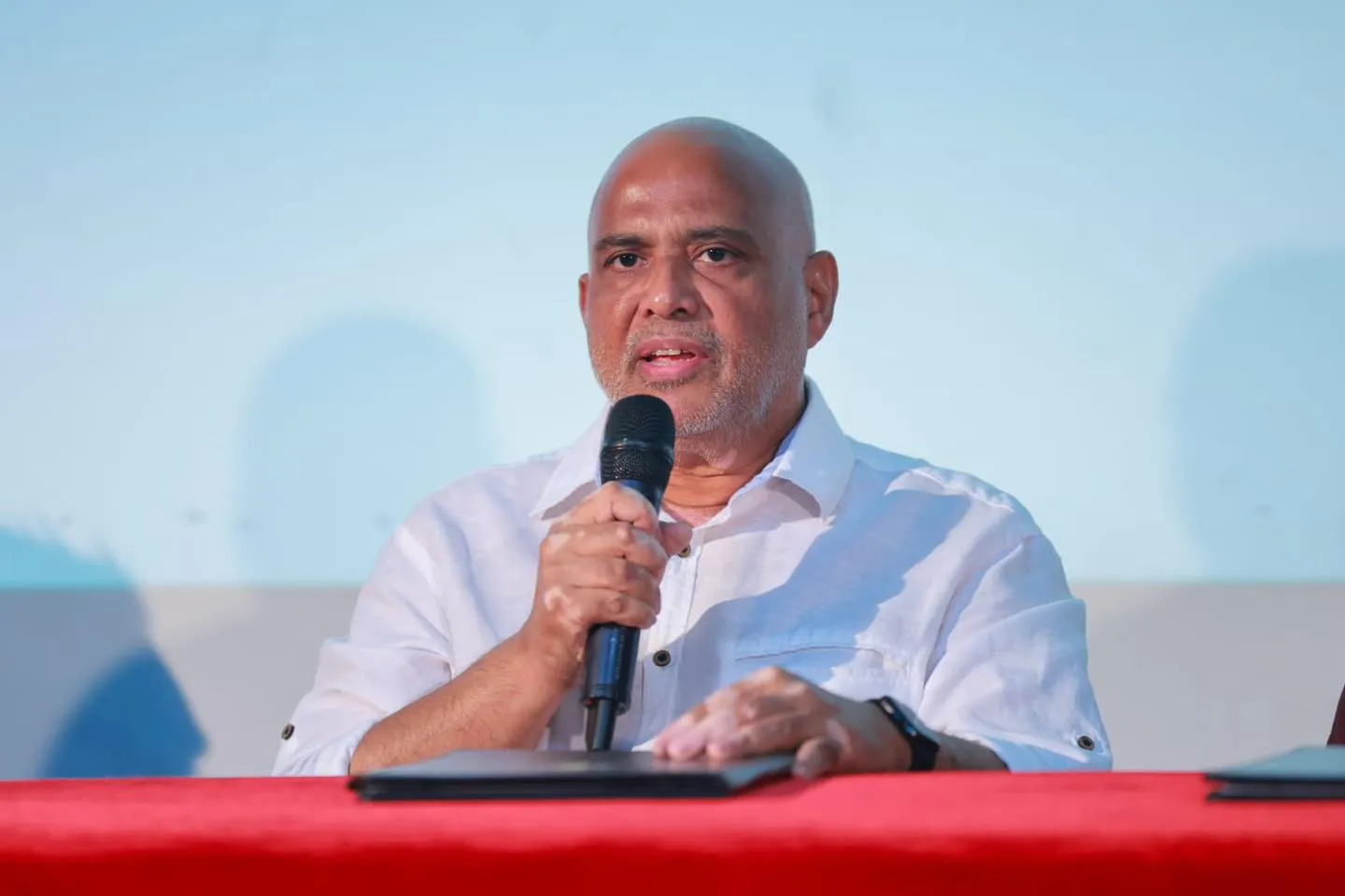 ގެދޮރުވެރިކަމާ ބެހޭ ވަޒީރު ޑރ އަލީ ހައިދަރު އަހުމަދު