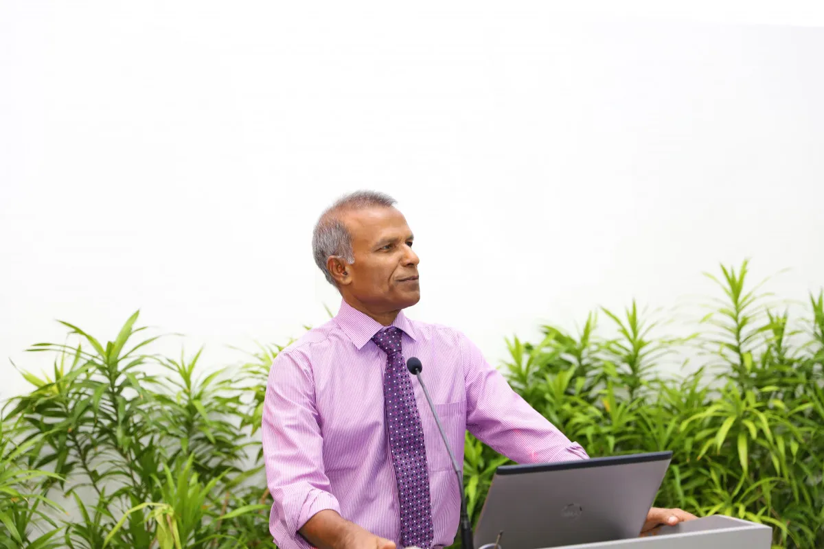 ބިޒްނަސް ކިޔަވާ ދަރިވަރުން ގިނަވުމަކީ ހާސްވާން ޖެހޭ ކަމެއް: ޑރ. ހަސަން ހަމީދު