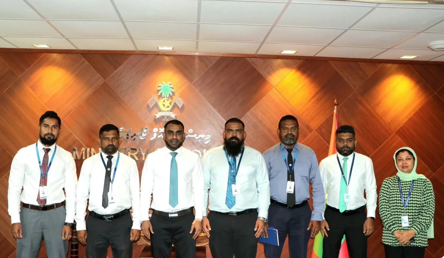 5 މިލިއަން ގަސް ޕްރޮޖެކްޓު ކުރިއަށް ގެންދިއުމާ ގުޅޭގޮތުން ޓުއަރިޒަމް މިނިސްޓަރ އިބްރާހިމް ފައިސަލް އާއި މަޝްވަރާކުރައްވައިފި
