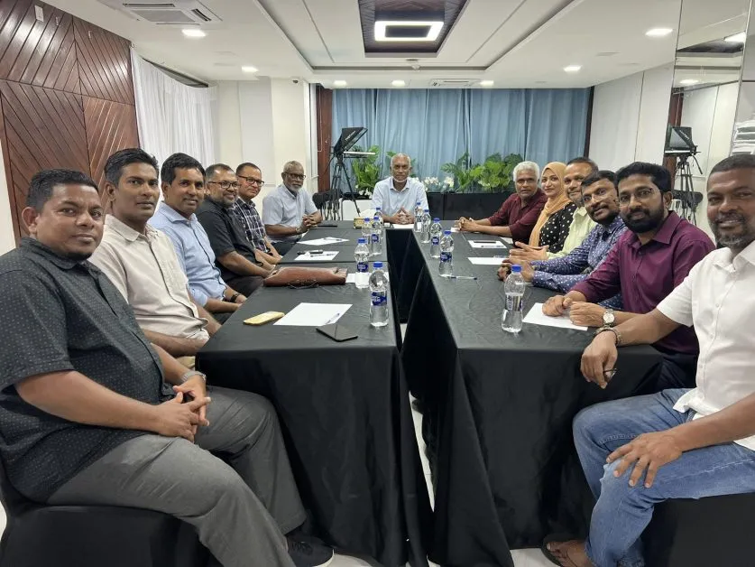މަޖިލިސް އިންތިޚާބުގައި ޖޭޕީ އާއި ޕީއެންސީ އެކުގައި ވާދަކުރުމަށް މަޝްވަރާކޮށްފި
