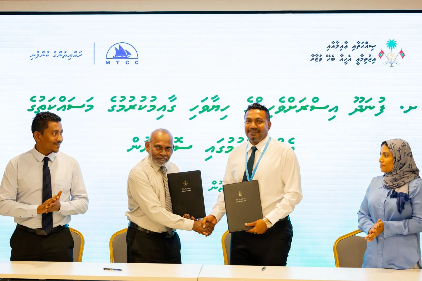 ށ.ފުނަދޫ އިސްރަށްވެހިންގެ ހިޔާވަހި މަޝްރޫޢުގެ މަސައްކަތް ހަވާލުކުރުން...