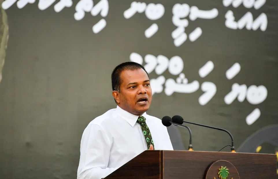 އައްޑޫސިޓީގެ އިދާރީ ހިންގުން ރޫޅިގެންދިއުމަކީ ހިތްދަތިކަމެއް: ނިޒާރު