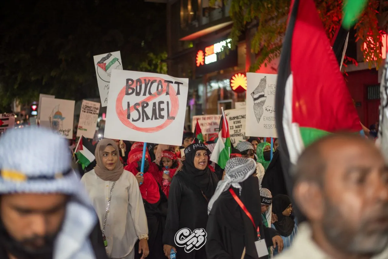 ބޭން އިލްރާއިލްގެ ނަމުގައި ޕެޓިޝަނެއްގައި ސޮއިކުރަން ފަށަނީ