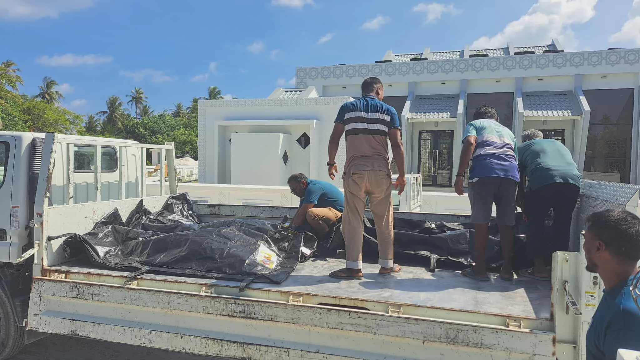 އަލިފާނުގެ ހާދިސާގައި ނިޔާވި ދެމީހެއްގެ ހަށިގަނޑު ޤައުމަށް ފޮނުވައިފި