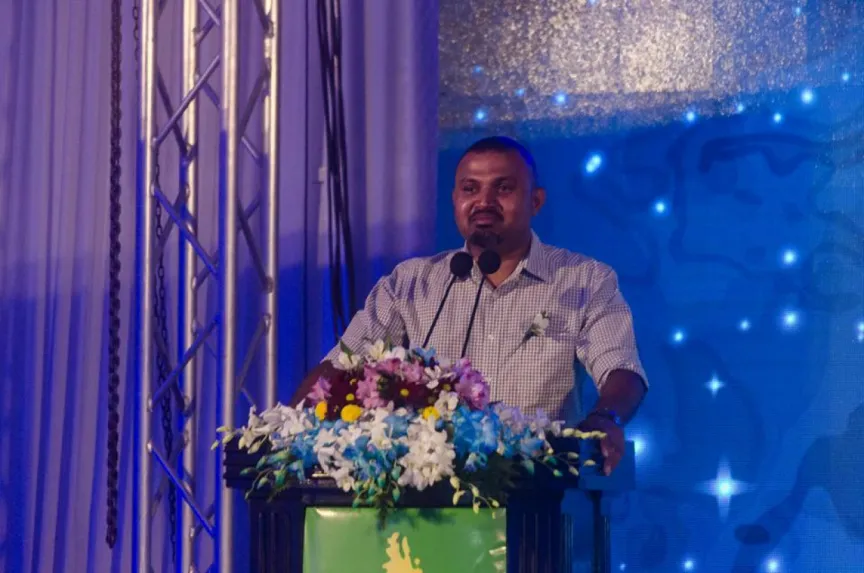 މޯލްޑިވް ގޭސް ގެ ކުރީގެ އެމްޑީގެ މައްޗަށް ރިޝްވަތު ނެގިކަމުގެ 7 އެއް ދައުވާ ކޮށްދޭން ޕީޖީ އަށް ފޮނުވައިފި
