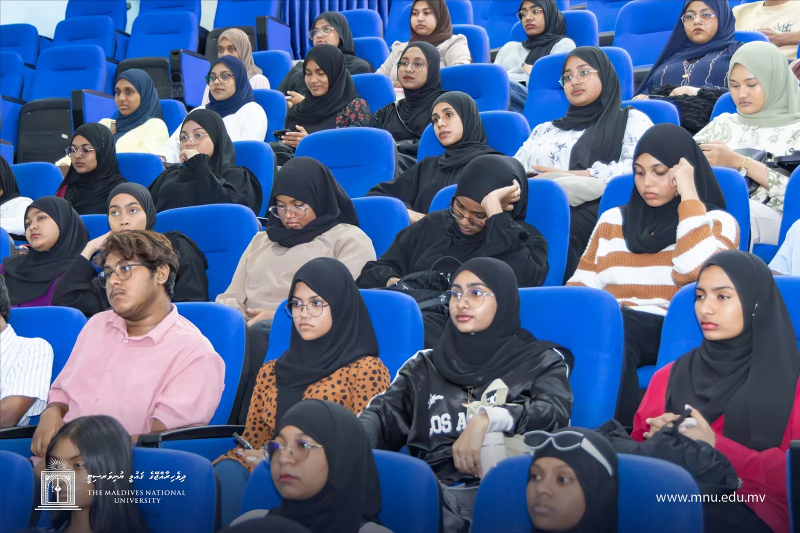 ޤައުމީ ޔުނިވަރސިޓީގެ ދަރިވަރުންނަށް އެންޓިބަޔޮޓިކާ ގުޅޭ މައުލޫމާތު ސެޝަނެއް ބާއްވައިފި