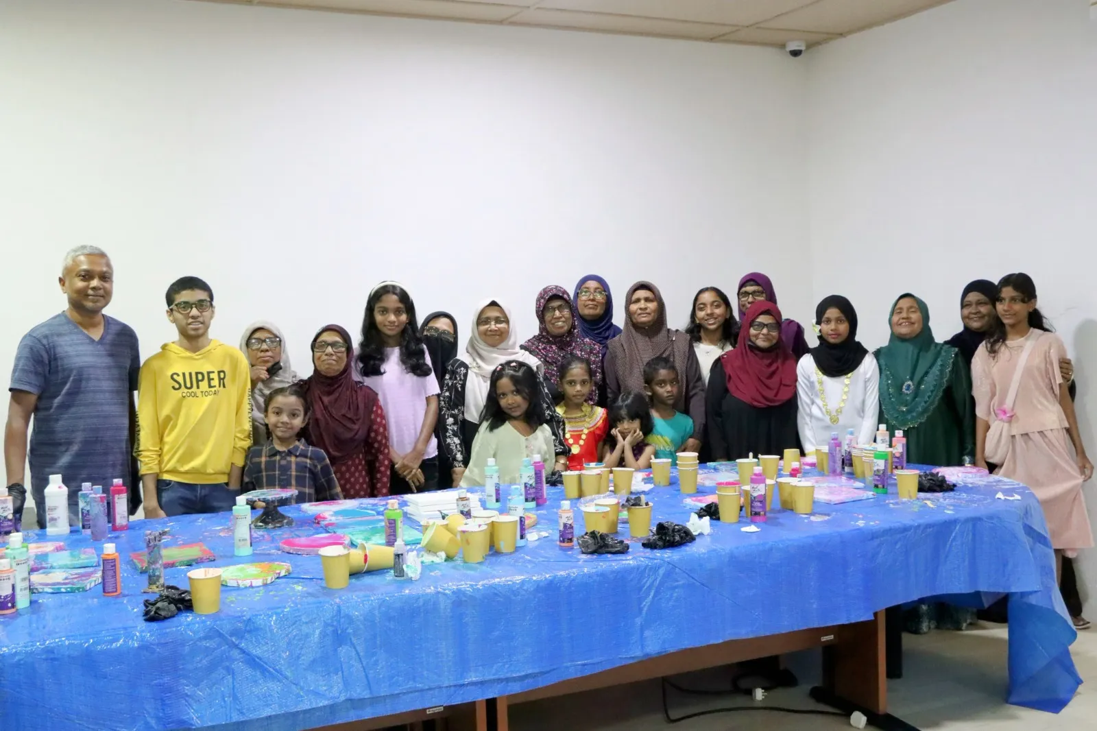 ނާދީގައި ތަފާތު ހަރަކާތެއް: މިފަހަރު ކުދިންނާއެކު އާޓް ކްލާހެއް!