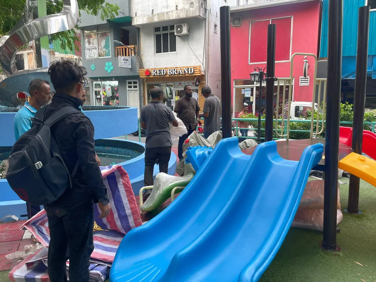 ބިސްބުރު ޕާކު މަރާމާތު ކުރުމުގެ މަސައްކަތް ސިޓީ ކައުންސިލުން ފަށައިފި