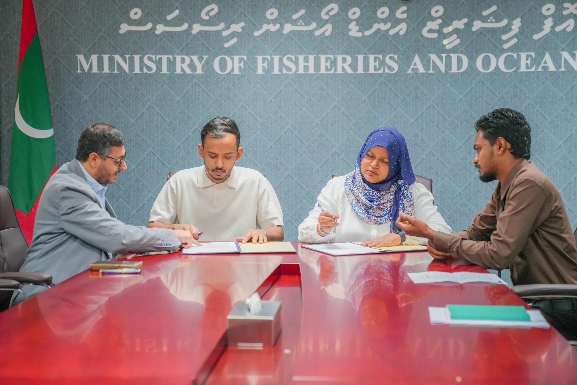 މުލަކުގައި ކޯލްޑް ސްޓޯރޭޖް އެޅުމުގެ އެއްބަސްވުމުގައި ސޮއިކުރުން-- ފޮޓޯ: މިނިސްޓްރީ