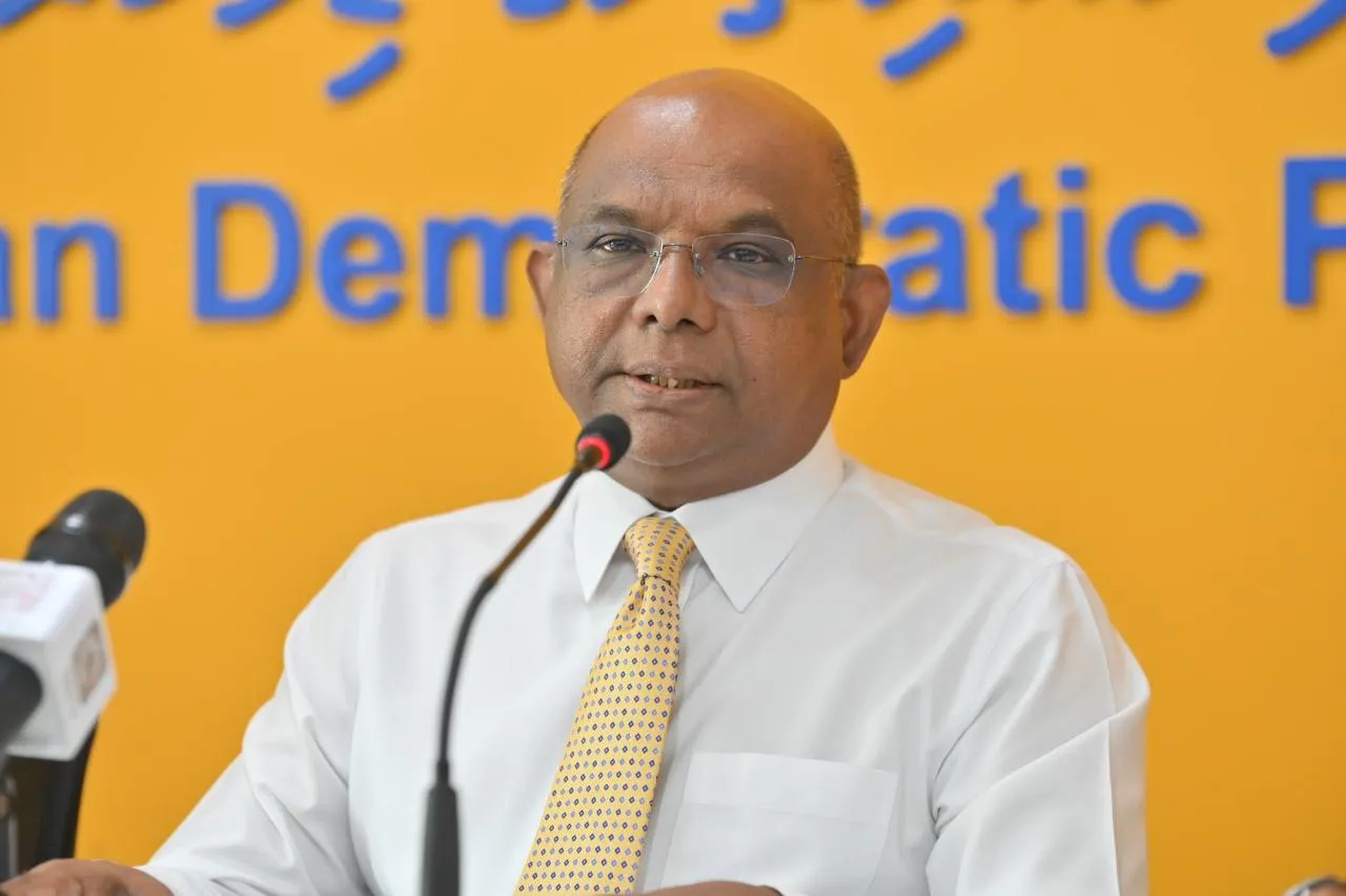 ރާއްޖޭގެ ޑިމޮކްރަސީގެ އިރުވެސް އިއްޔެ އޮއްސިގެން އެދިޔައީ: ޝާހިދު