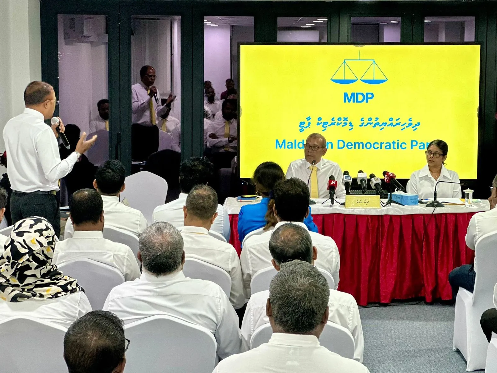 އެމްޑީޕީގެ ގައުމީ މަޖިލިސް ބައްދަލުވުމުގެ ތެރެއިން- ފޮޓޯ/ އެމްޑީޕީ