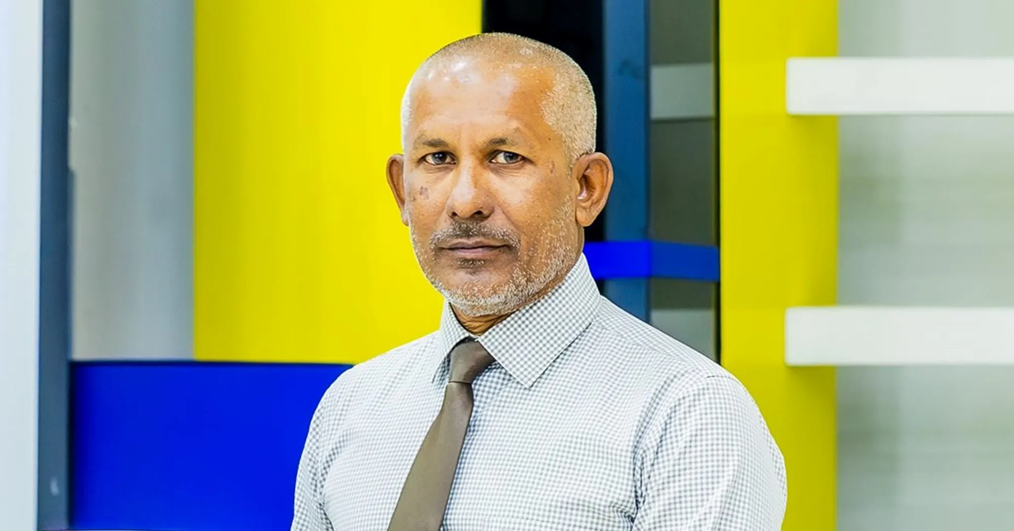 ކަސްޓަމްސްގެ ޑެޕިއުޓީ ކޮމިޝަނަރ މަހުމޫދު ރިޔާޒު -