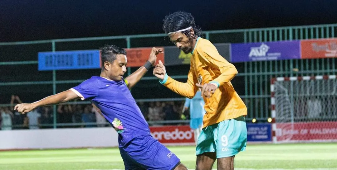 ޖޯލި މޯލްޑިވްސް އާއި ކޯރާ ކޯރާ މޯލްޑިވްސް ވާދަކުރި މެޗުގެ ތެރެއިން... ފޮޓޯ: ރާބަދި ފޭސްބުކް ޕޭޖުން