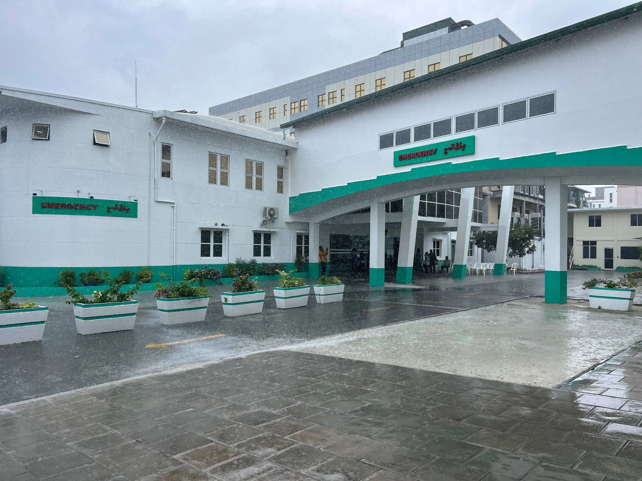 ސައިކޮލޮޖިސްޓެއްގެ ފަރާތުން ނަފްސާނީ އެހީތެރިކަން ހޯދަން އެވަރެޖްކޮށް 6 މަސްދުވަސް މަޑުކުރަންޖެހޭ