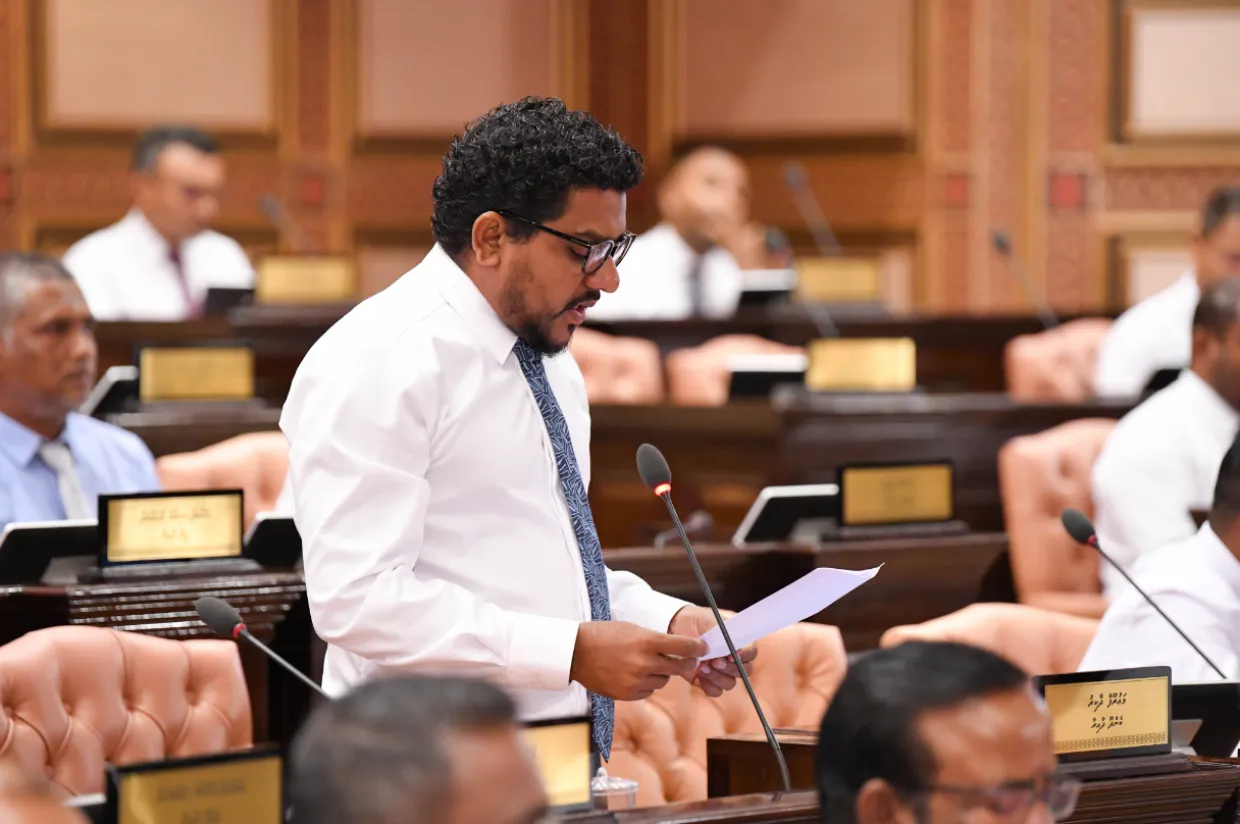 ކެންދޫ ދާއިރާގެ މެންބަރު މައުރޫފް ޒާކިރު -- ފޮޓޯ/ މަޖިލިސް