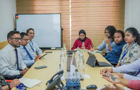 ސްޓޭޓް ފާމާސްއާ ވިލާ ކޮލެޖުން ބޭއްވި ބައްދަލުވުން -- ފޮޓޯ: ސްޓޭޓް ފާމާސް