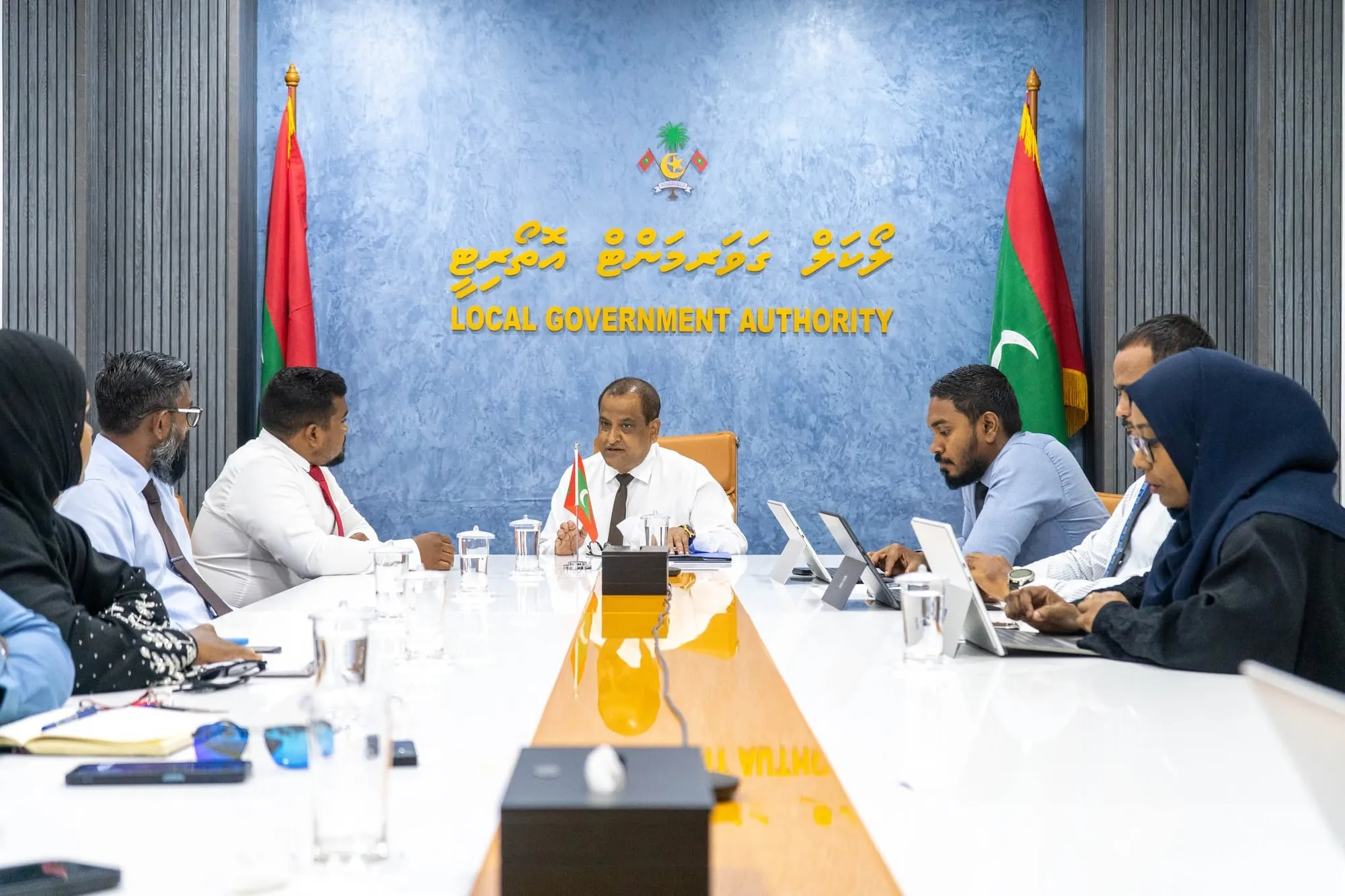 އެލްޖިއޭގެ ހުއްދަ ނުހޯދައި ކައުންސިލްތަކަށް މުވައްޒަފުން ނެގުން މަނާކޮށްފި