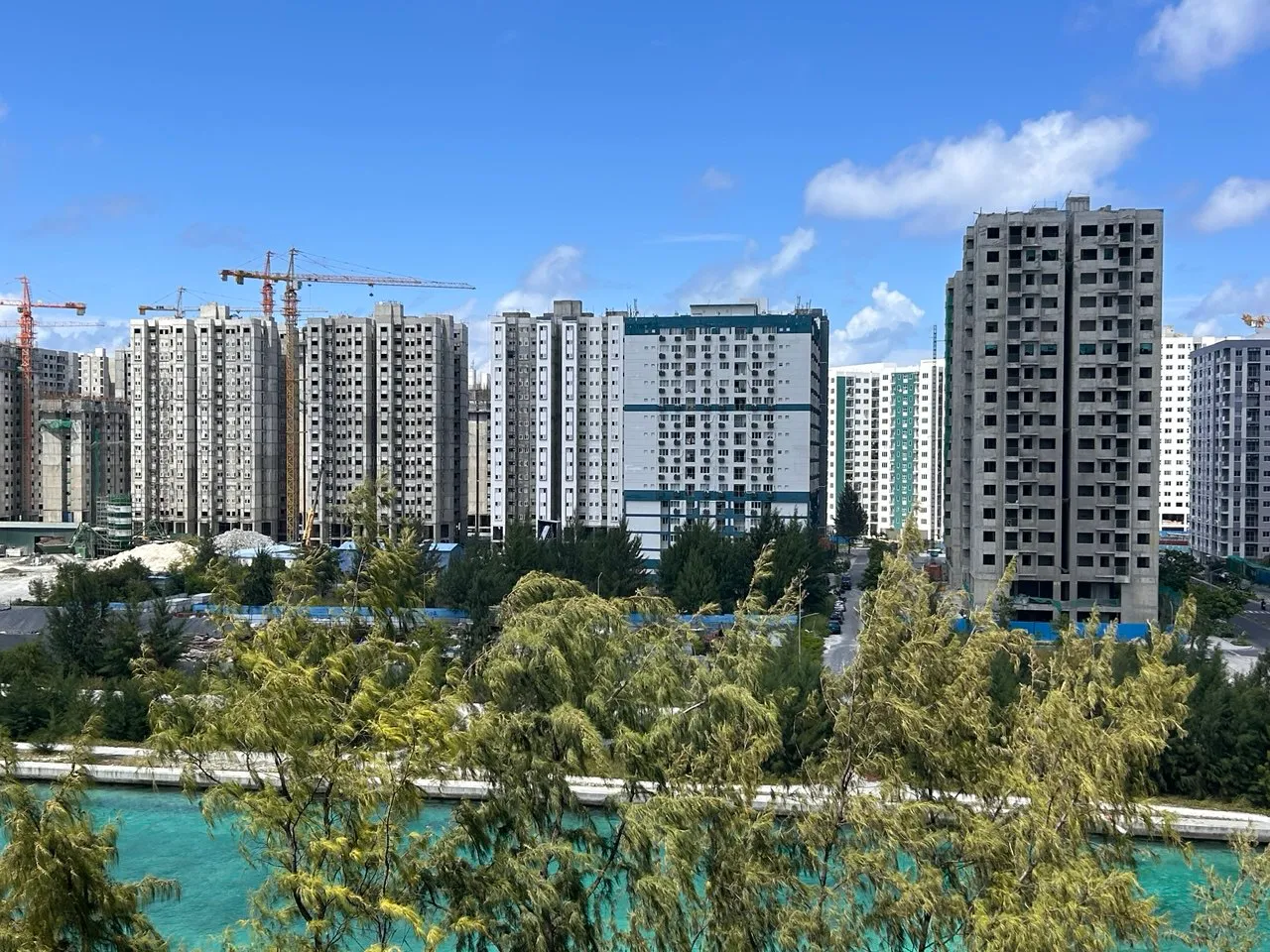 ފަހި ދިރިއުޅުން ފްލެޓްތަކުގެ ކުއްޔާއި އެޑްވާންސް ޕޭމެންޓް ކުޑަކޮށްދެއްވުމަށް ނިންމަވައިފި