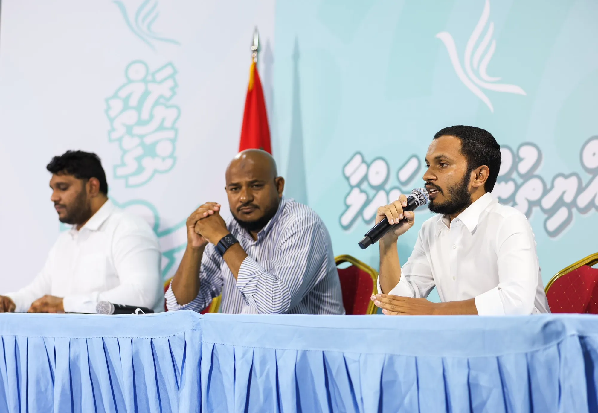 ބަޖެޓުގެ މައުލޫމާތުތައް ފޯރުކޮށްދިނުމަށް ޕީއެންސީ ކުރިޔަށް ގެންދާ ”ބަޖެޓު ސައްލާ“ ގެ ފުރަތަމަ ޕްރޮގްރާމްގެ ތެރެއިން: ފޮޓޯ/ ޕީއެންސީ