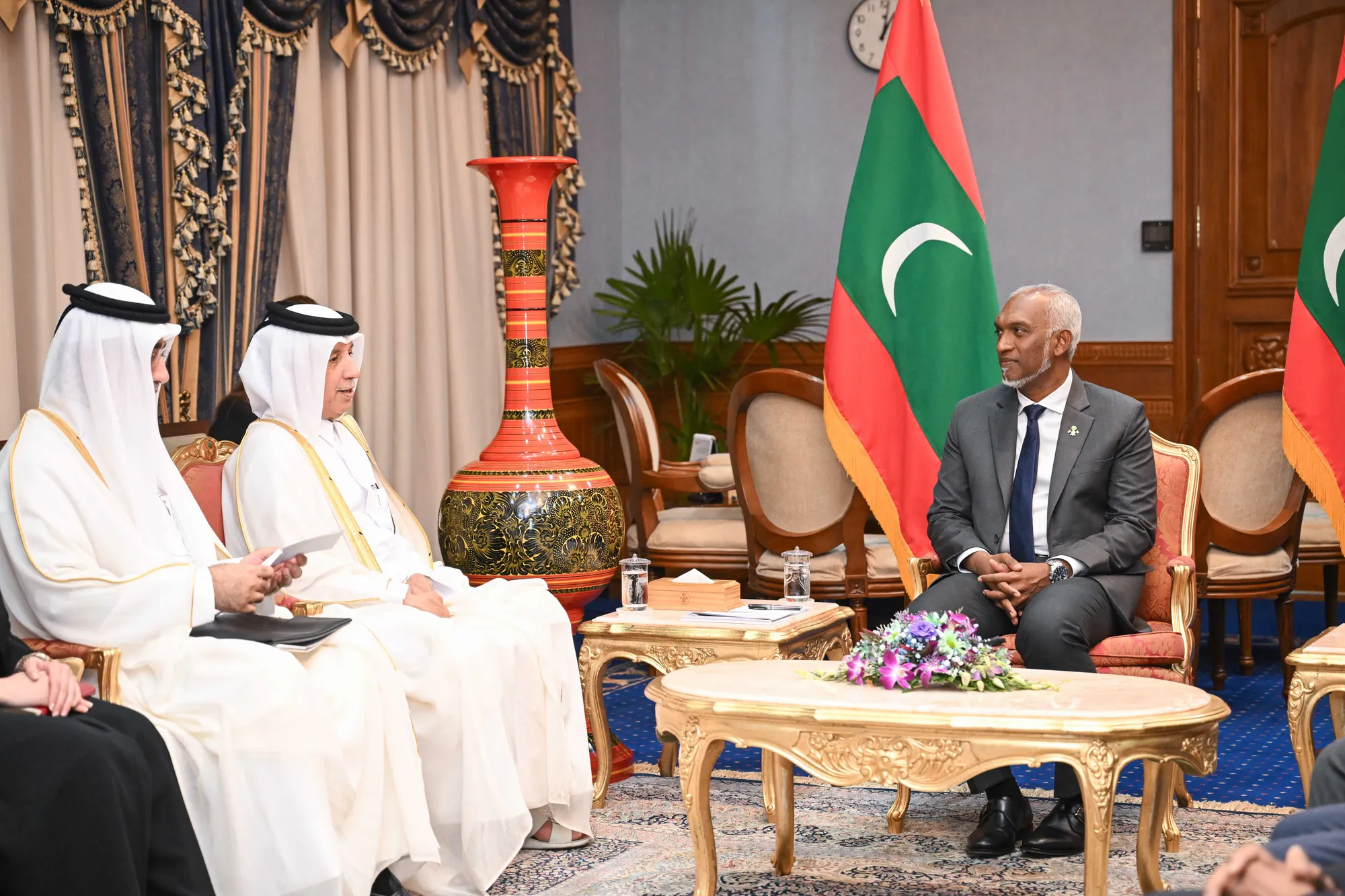 ގަތަރުގެ މިނިސްޓާ އޮފް ސްޓޭޓް ފޯ ފޮރިން އެފެއާޒް، ރައީސްގެ އަރިހަށް އިހްތިރާމްގެ ޒިޔާރަތެއް ކުރައްވައިފި