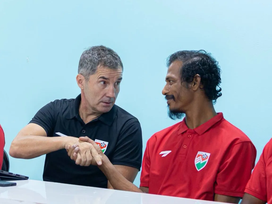 ގައުމީ ޓީމުގެ ކެޕްޓަންކަން އަލުން ސަމޫހަށް