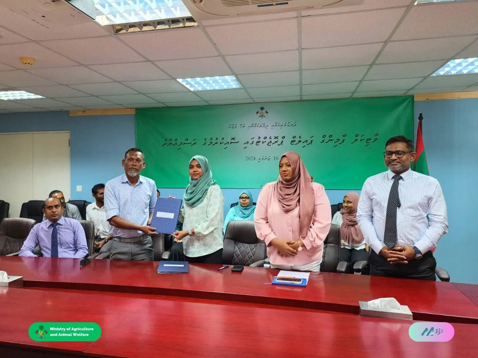 އެއްބަސްވުމުގައި ސޮއިކުރުން / ފޮޓޯ:މިނިސްޓްރީ
