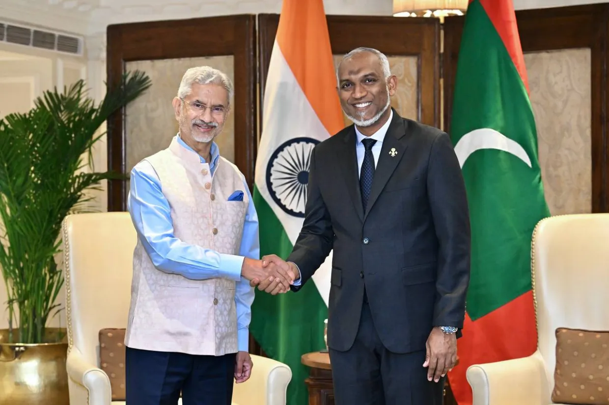 ޖައިޝަންކަރާ ރައީސް މުޢިއްޒު ބައްދަލުކުރެއްވުން-- ފޮޓޯ/ ރައީސް އޮފީސް