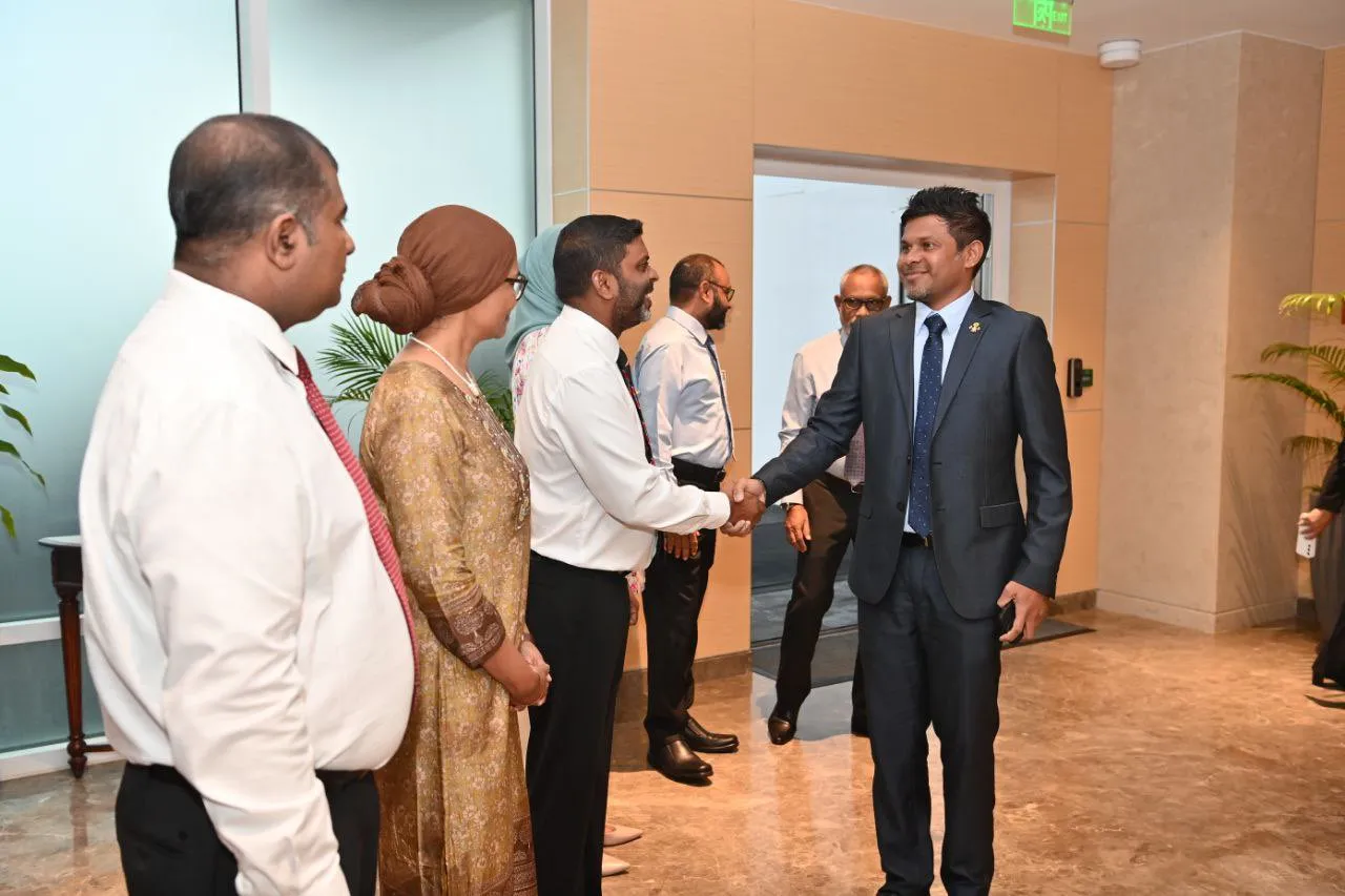 ނައިބުރައީސްގެ ރަސްމީ ދަތުރުފުޅު ނިންމަވައި މާލެ ވަޑައިގެންފި!